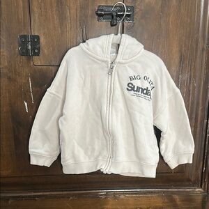 Zara Cream Sweatshirt Relaxed Fit Casual Essential